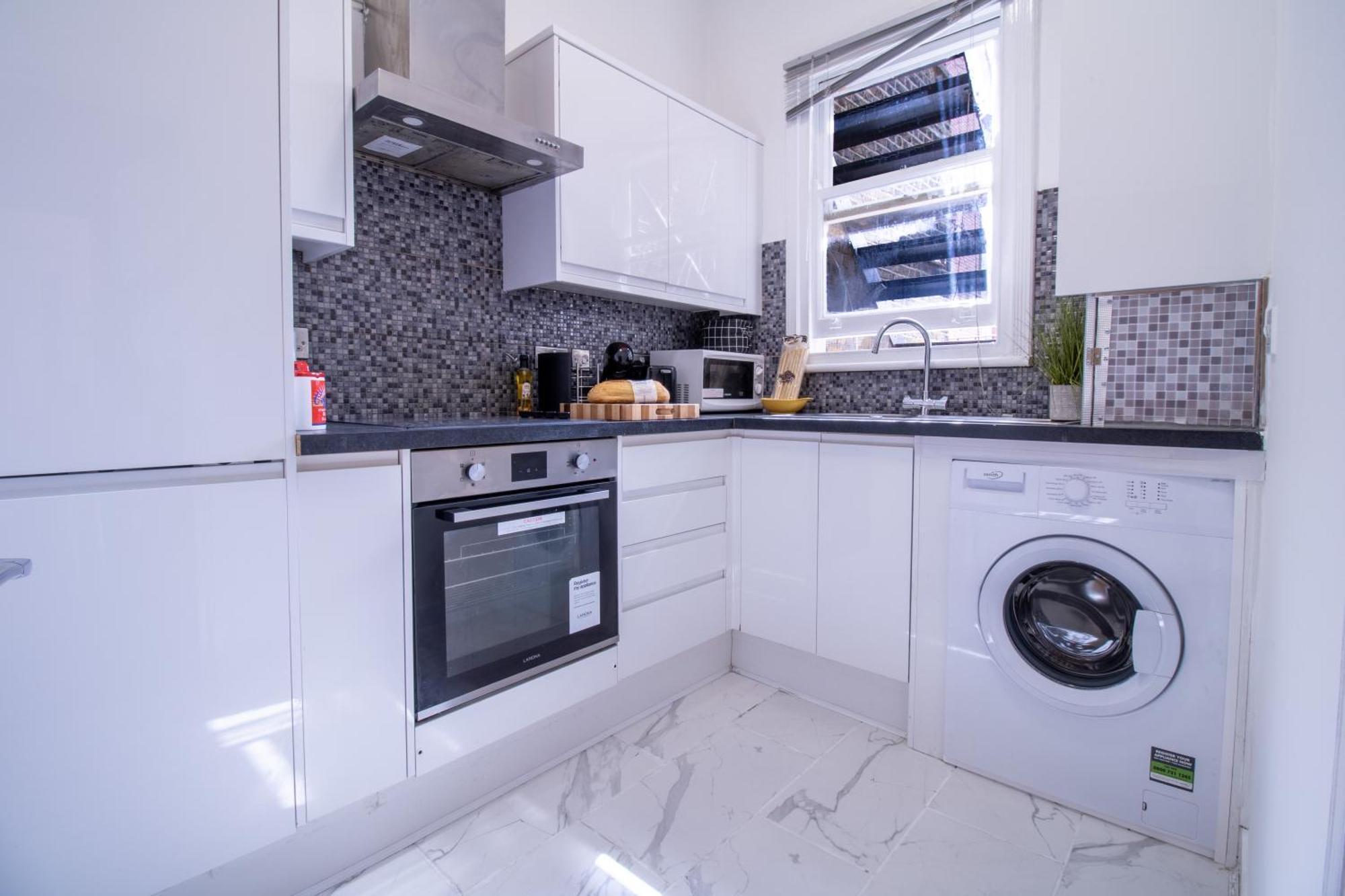 Luxurious Apartments On Oxford Street London Exterior foto
