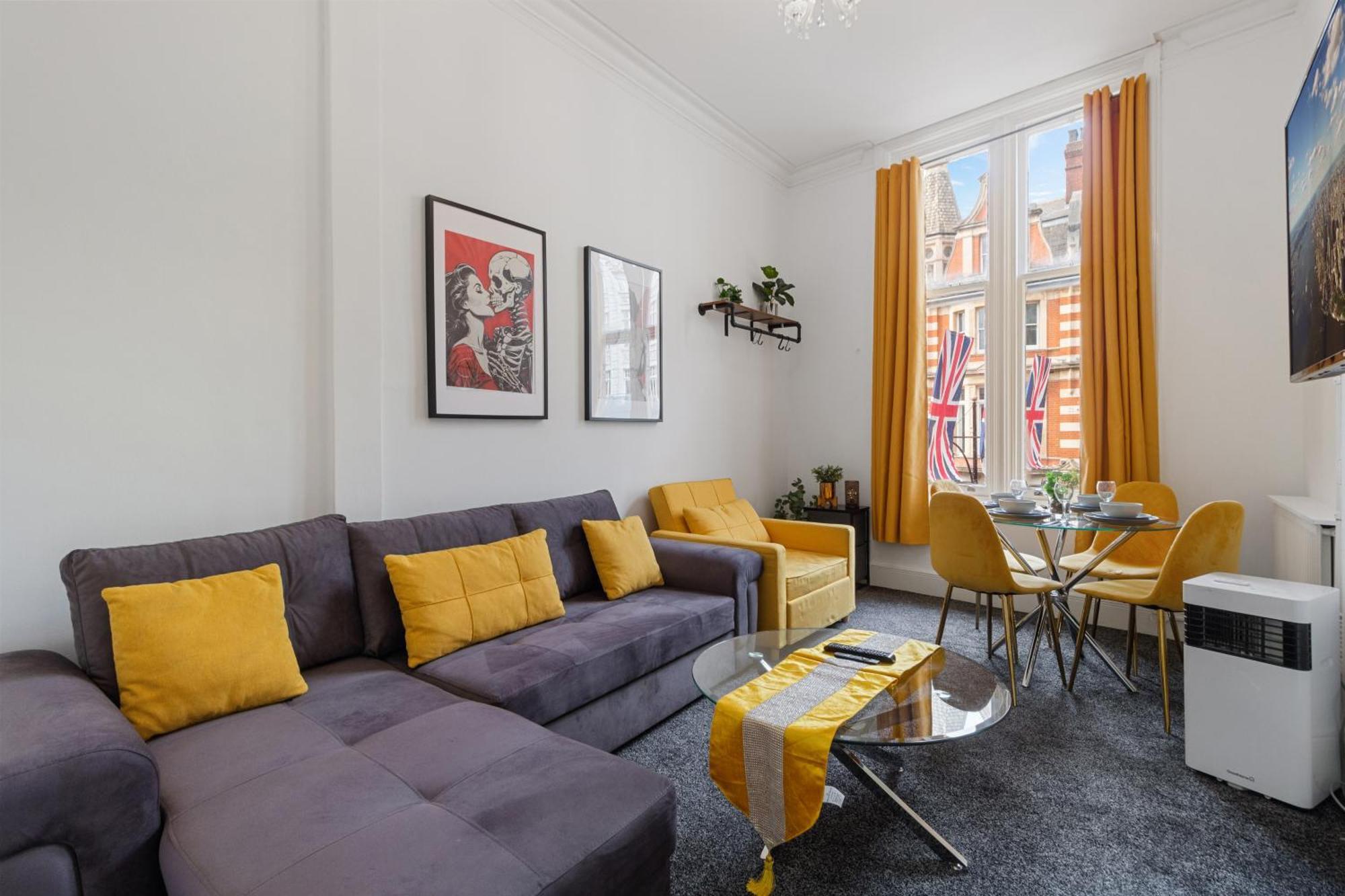 Luxurious Apartments On Oxford Street London Exterior foto