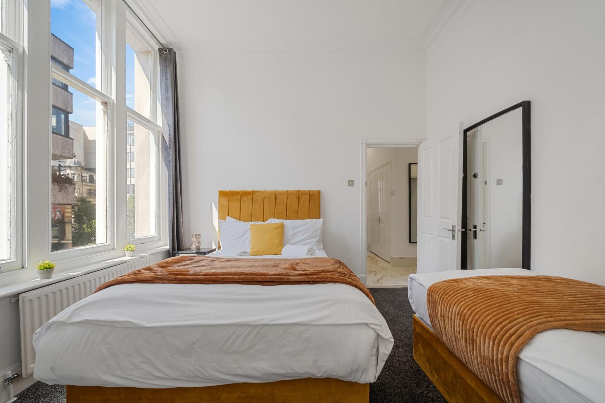 Luxurious Apartments On Oxford Street London Exterior foto