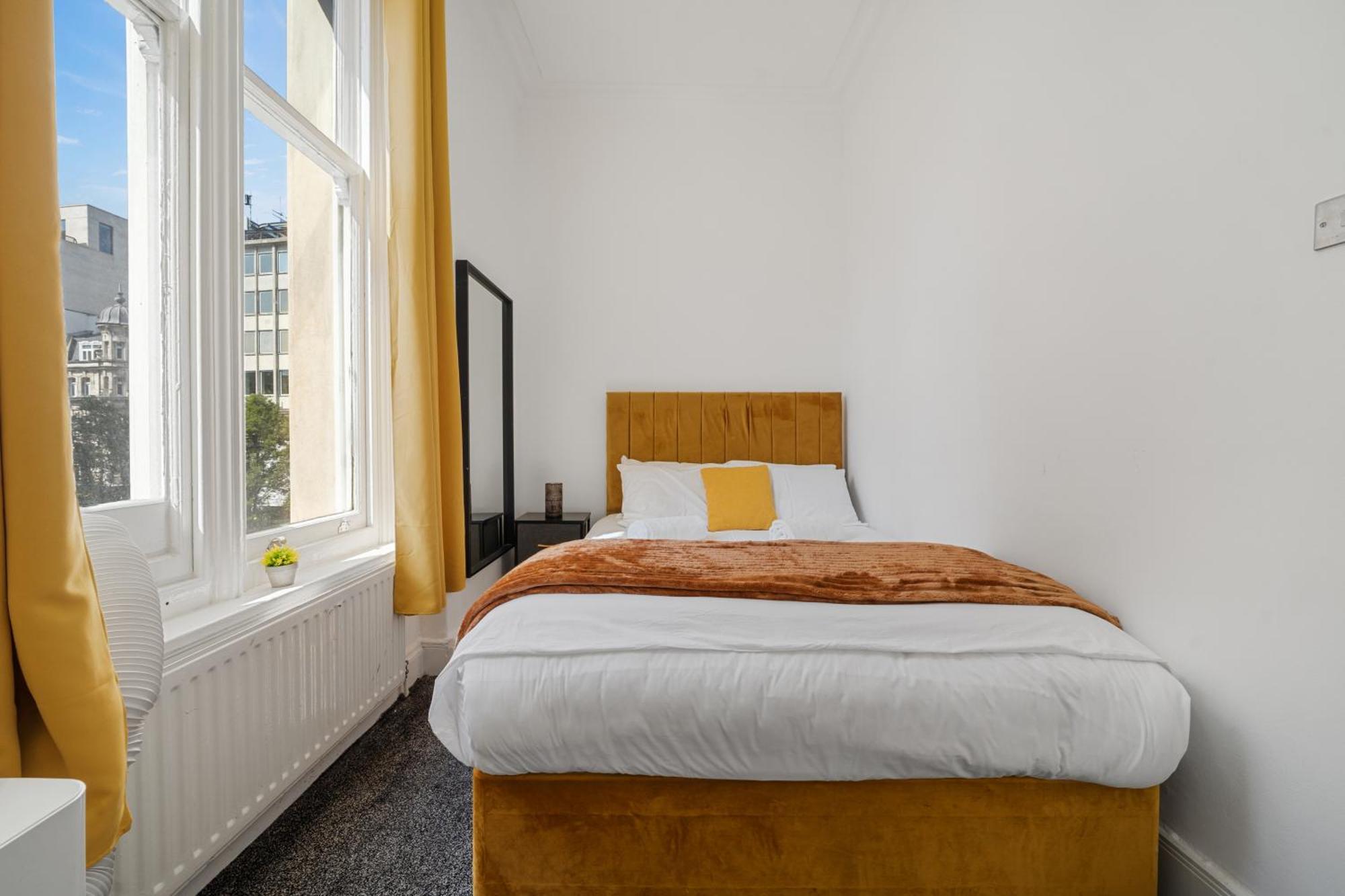 Luxurious Apartments On Oxford Street London Exterior foto